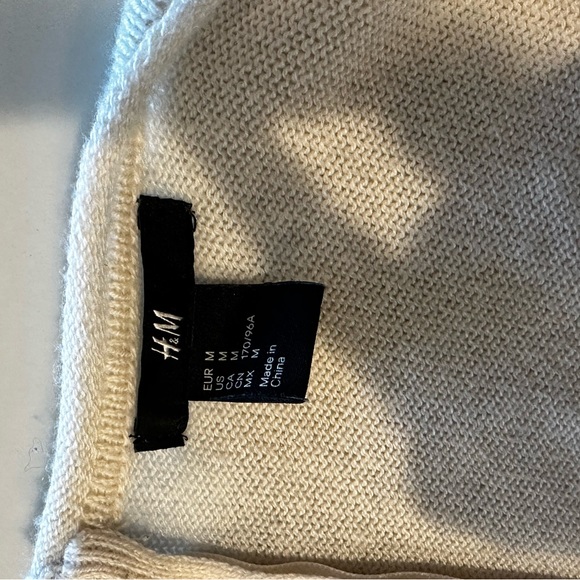 Stripped Sweater - Picture 3 of 3